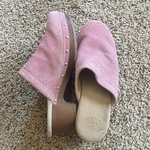 Ugg pink mule shoes size 3 GUC